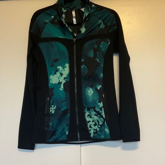 Fabletics Jojo Jacket - Picture 1 of 6
